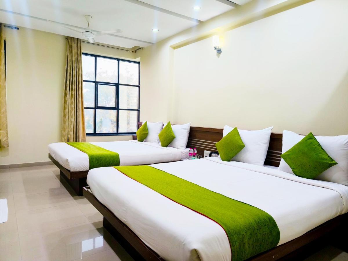 Sai Srushti By Neem Square Hotel Shirdi Exterior foto