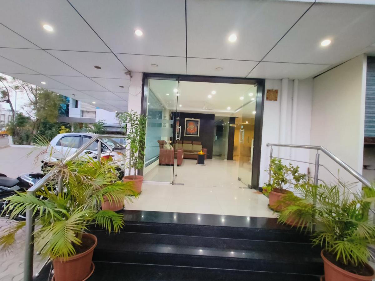 Sai Srushti By Neem Square Hotel Shirdi Exterior foto